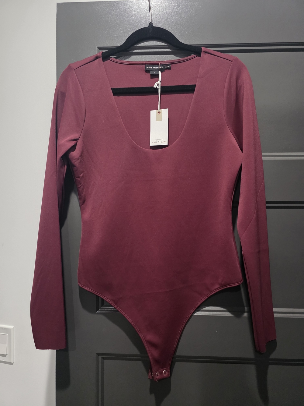 Good American Long-Sleeve Scoop Neck Bodysuit